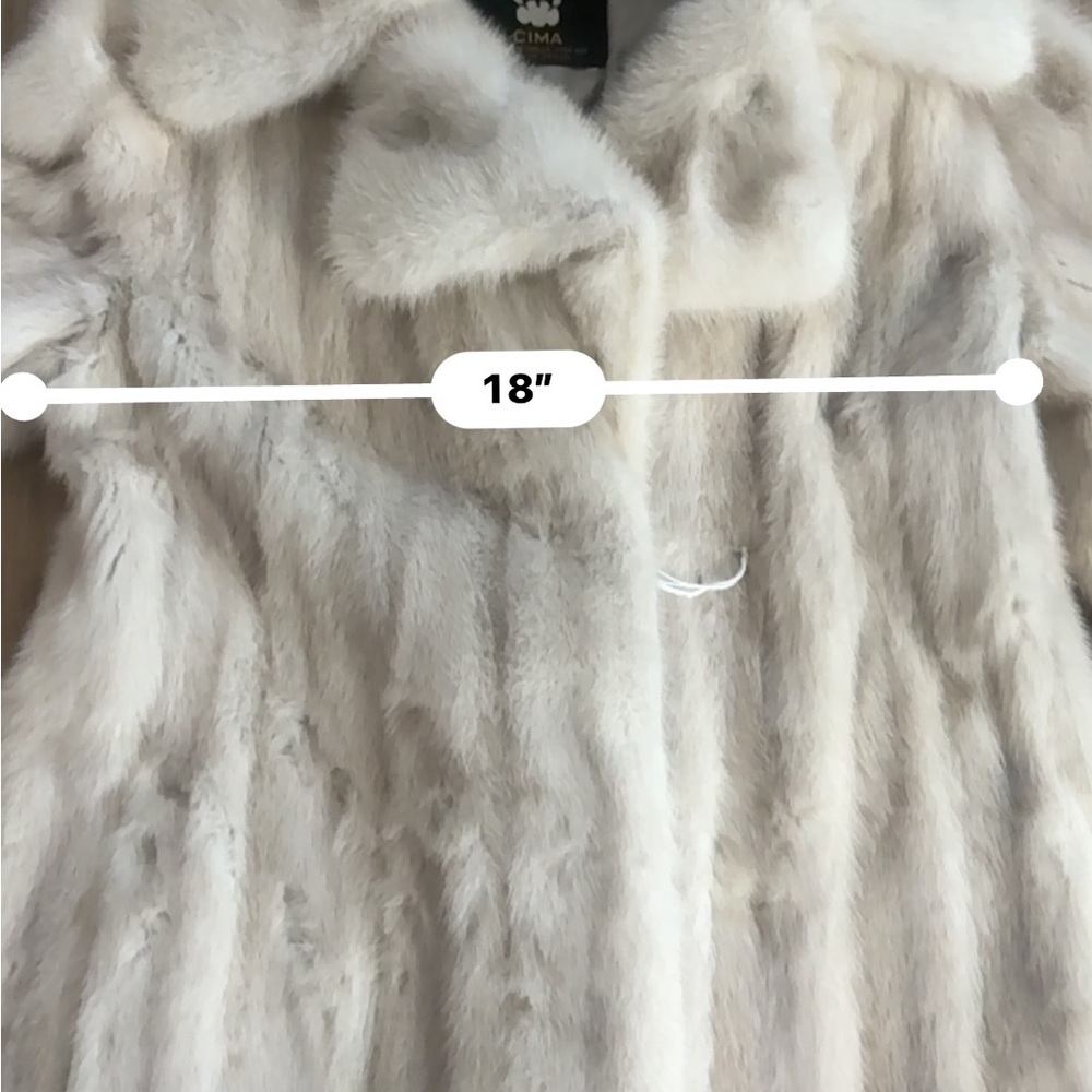Elegant Cream Mink fur Coat - Picture 14 of 16